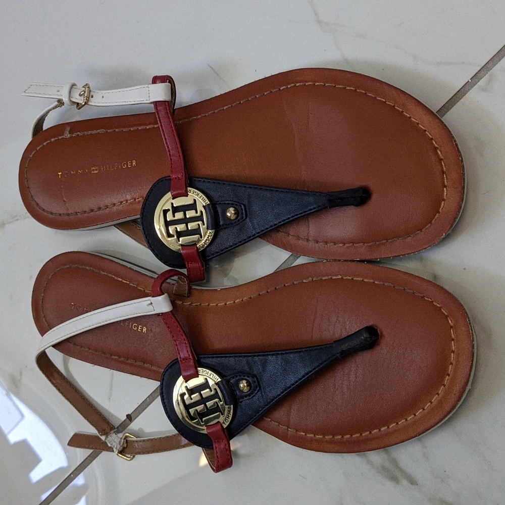 Tommy Hilfiger women's red white and navy flip flop size 8.5